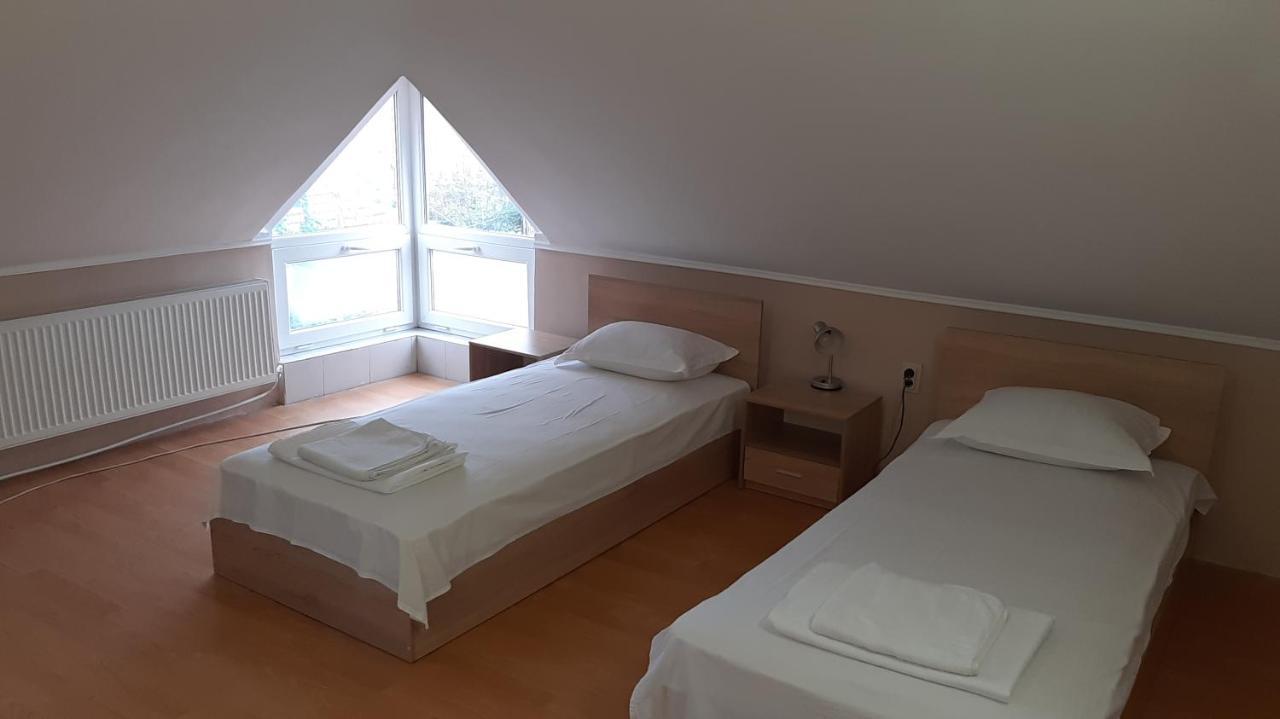White House Silistra Hotel Esterno foto