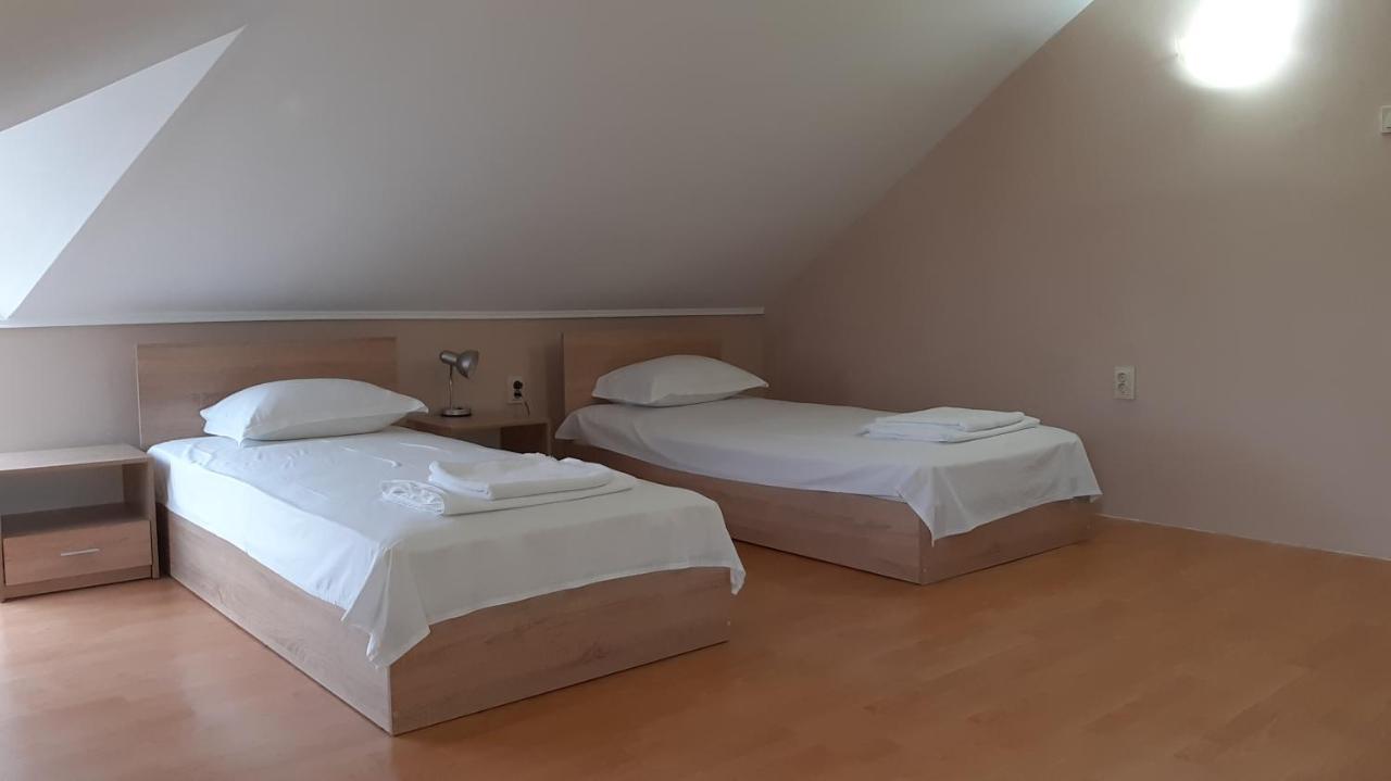 White House Silistra Hotel Esterno foto